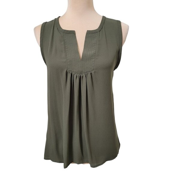 LOFT Size XS Olive Green Split Neck Mixed Media Sleeveless Blouse - Picture 2 of 12